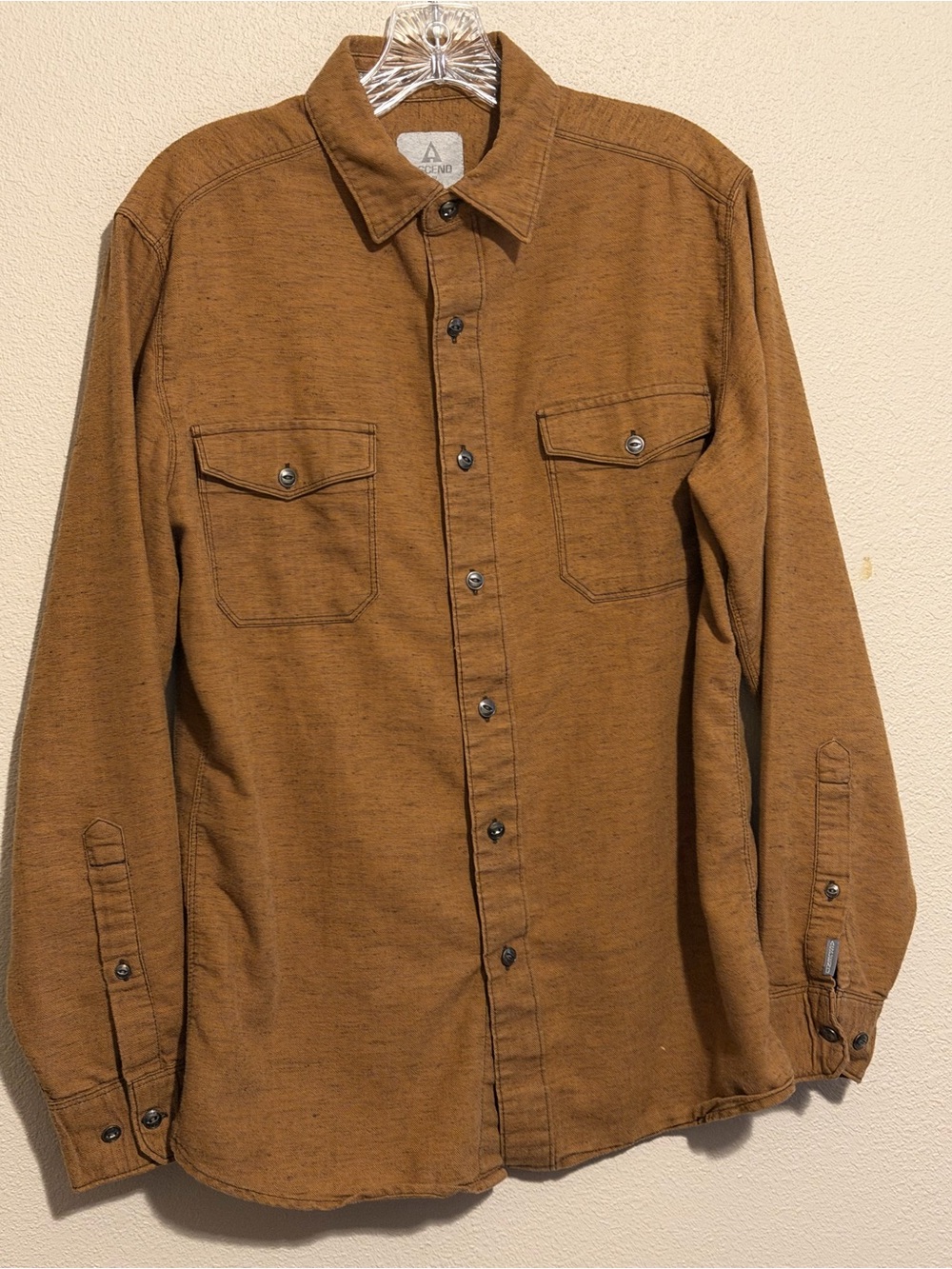 Ascend Men's Casual Button-Down Shirt in Brown 1175